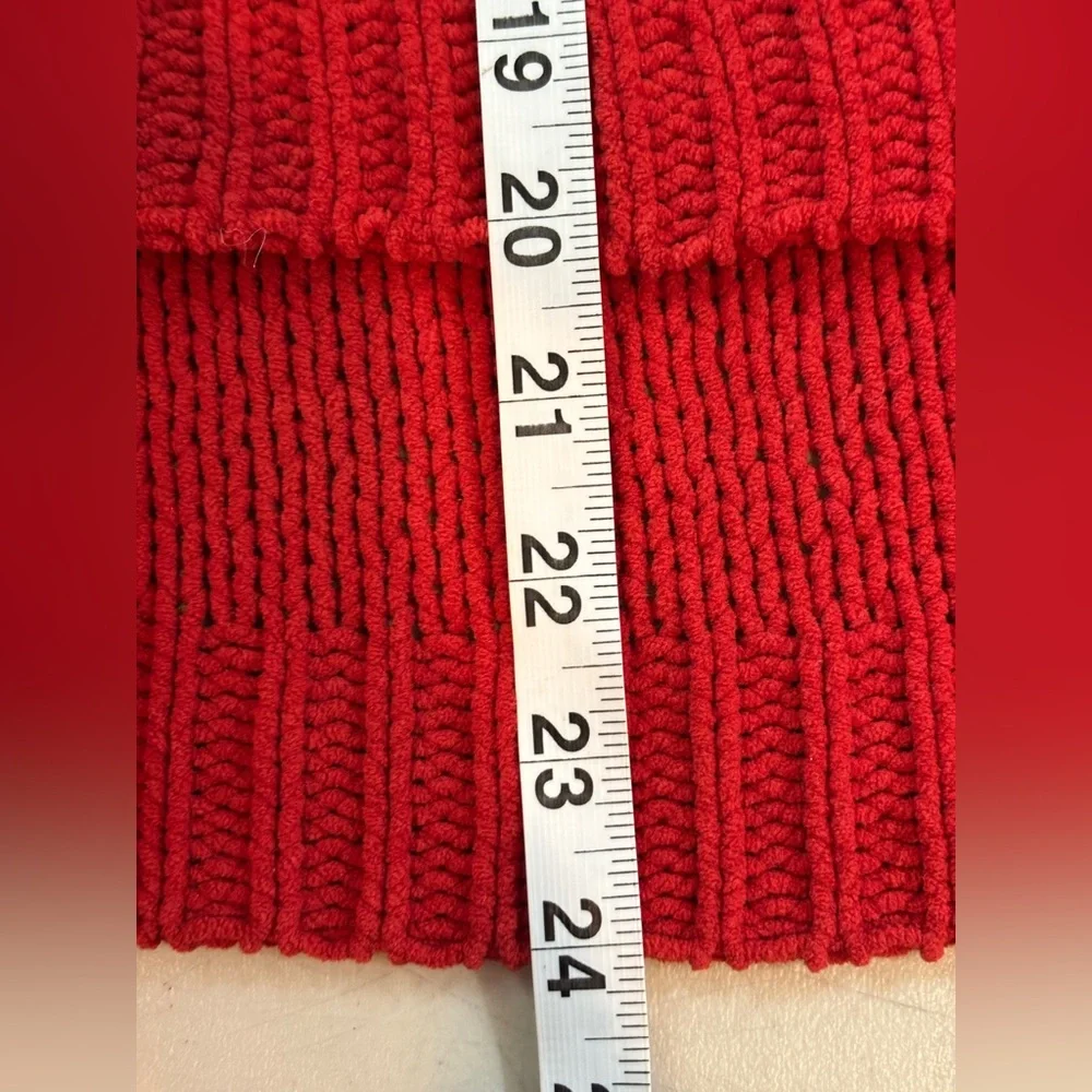 AQUA Women's Red Chunky Cable Knit Pullover‎ Cozy Sweater Size Medium - Picture 7 of 8
